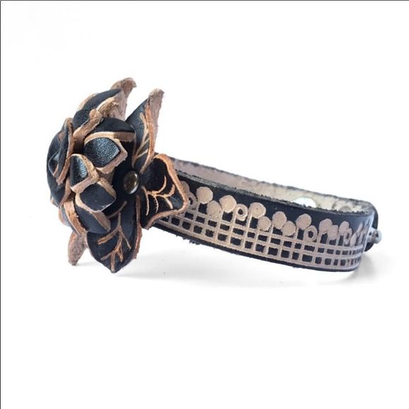 Genuine Leather Handmade Handcrafted Flower Bracelet - Picture 4 of 4